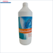 Flasche mit flüssigem Algenschutzmittel für Pools gegen Algenbildung